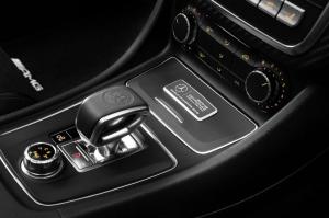 2015 Mercedes-AMG A45 Petronas 2015 World Champion Edition