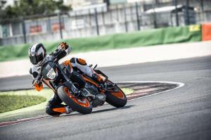 2016 KTM 690 Duke