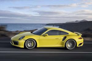 Porsche 911 Turbo и Porsche Turbo S 2016 года