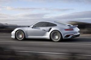 Porsche 911 Turbo и Porsche Turbo S 2016 года