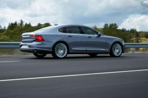 2016 Volvo S90