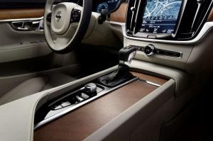 2016 Volvo S90