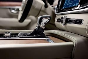 2016 Volvo S90