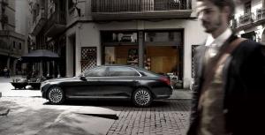 2016 Genesis EQ900