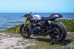 2015 Triumph Bonneville Bullitt Cafe Racer