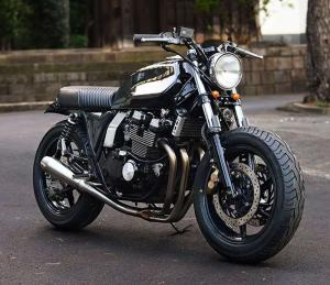 2001 Yamaha XJR400 by Speedtractor Industries