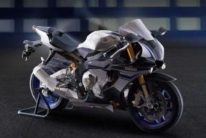 Yamaha YZF-R1M получил бумажную копию