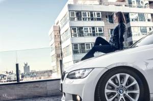 Девушка на BMW