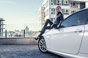 Девушка на BMW