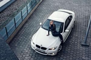Девушка на BMW
