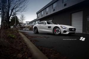 Белоснежный Mercedes-AMG GT S на стильных дисках PUR Wheels