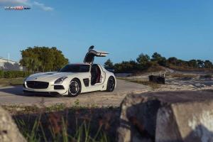 2015 Mercedes-Benz SLS AMG Black Series by RENNtech