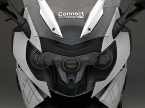 BMW ConnectedRide Laser Headlight и Helmet HUD