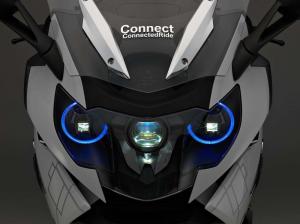 BMW ConnectedRide Laser Headlight и Helmet HUD