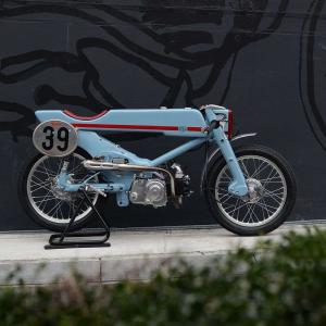 1961 Honda Super Cub Hot Rod by Deus Japan