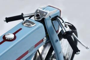 1961 Honda Super Cub Hot Rod by Deus Japan