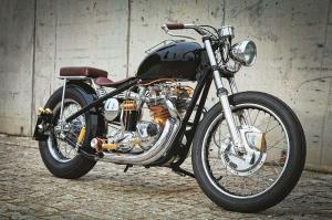 Стильный кастом T120R Elvira