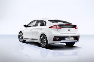 2016 Hyundai IONIQ hybrid
