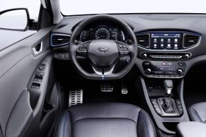 2016 Hyundai IONIQ hybrid