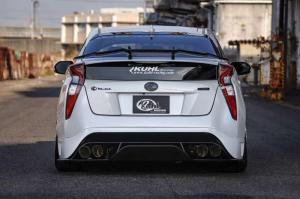 2016 Toyota Prius by Kuhl