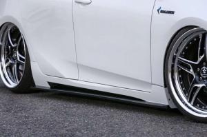 2016 Toyota Prius by Kuhl