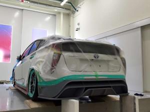 2016 Toyota Prius by Kuhl