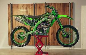 Кроссовый мотоцикл Kawasaki KX450F Party Fluo Edition