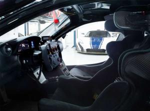 Сборочный цех гиперкара McLaren P1 GTR