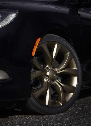 2016 Chrysler 200S Alloy Edition