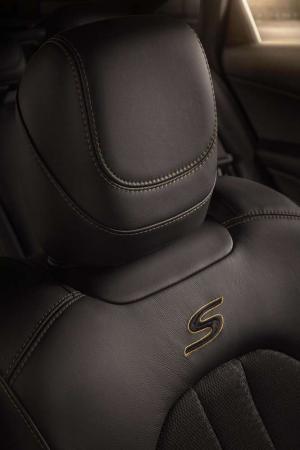 2016 Chrysler 200S Alloy Edition