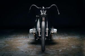 2016 BMW Landspeeder by Revival Cycles