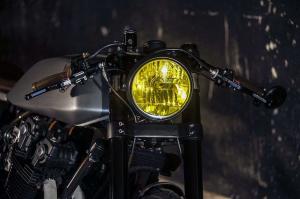 Кастомный кафе-рейсер Honda CB900 Bol d’Or