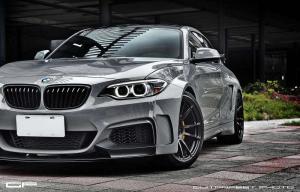 2016 BMW M235i by Manhart Racing
