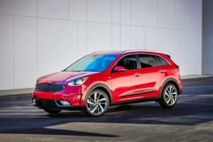 2016 Kia Niro US)