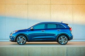 2016 Kia Niro US)