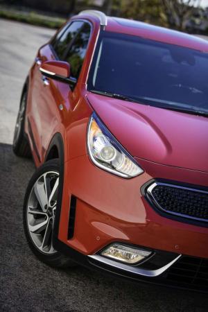 2016 Kia Niro US)
