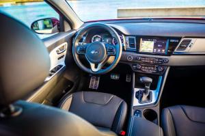 2016 Kia Niro US)