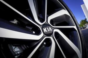 2016 Kia Niro US)
