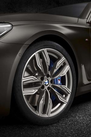 2016 BMW M760Li xDrive