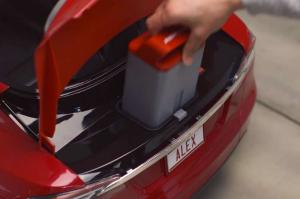 Tesla Model S для детей