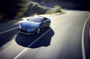 2016 Lexus LC500h EU)