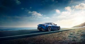 2016 Lexus LC500h EU)