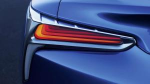 2016 Lexus LC500h EU)