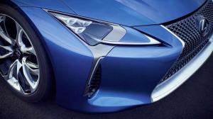 2016 Lexus LC500h EU)