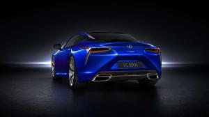 2016 Lexus LC500h EU)