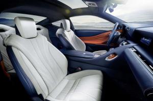 2016 Lexus LC500h EU)