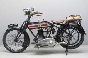 Старинный байк Rover 1919 года выпуска