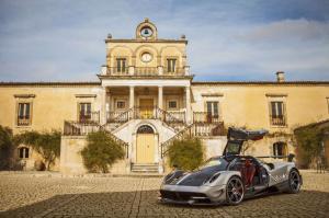 2016 Pagani Huayra BC