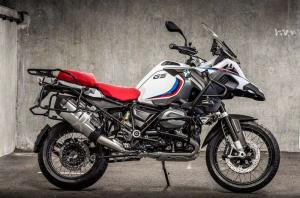 Юбилейные мотоциклы BMW Iconic 100