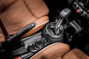 интерьер Mini Cooper S Cabrio Open 150 Edition